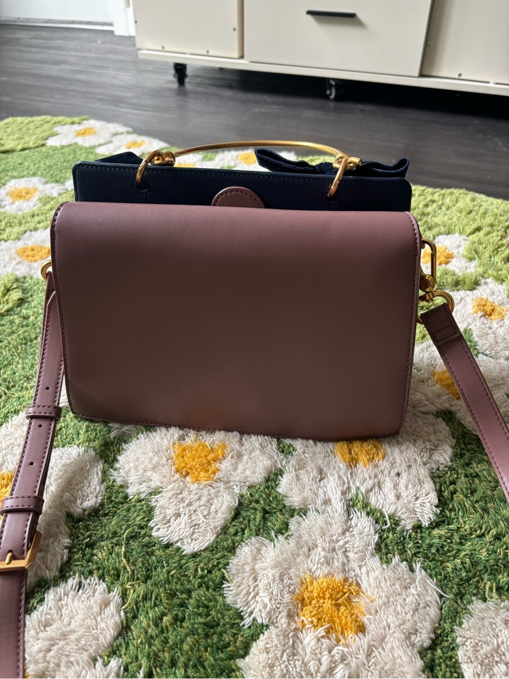 Charles and Keith Velvet Bow Detail Top Handle Bag - Mauve CK2-50270088 - Picture 5 of 9